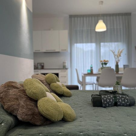Apartamento "La Terrazza Di Via Roma" Delta Del Po - Private Parking Porto Viro Exterior foto